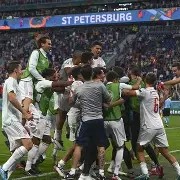 娱乐新体验-西班牙传奇中场被中超球队疯抢 他真的回来中超吗?