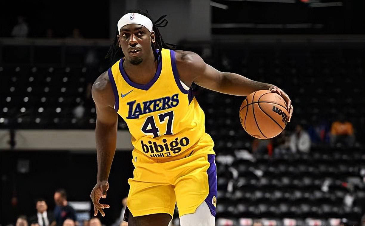 替补球员全面爆发，以出色表现帮助球队收获胜利