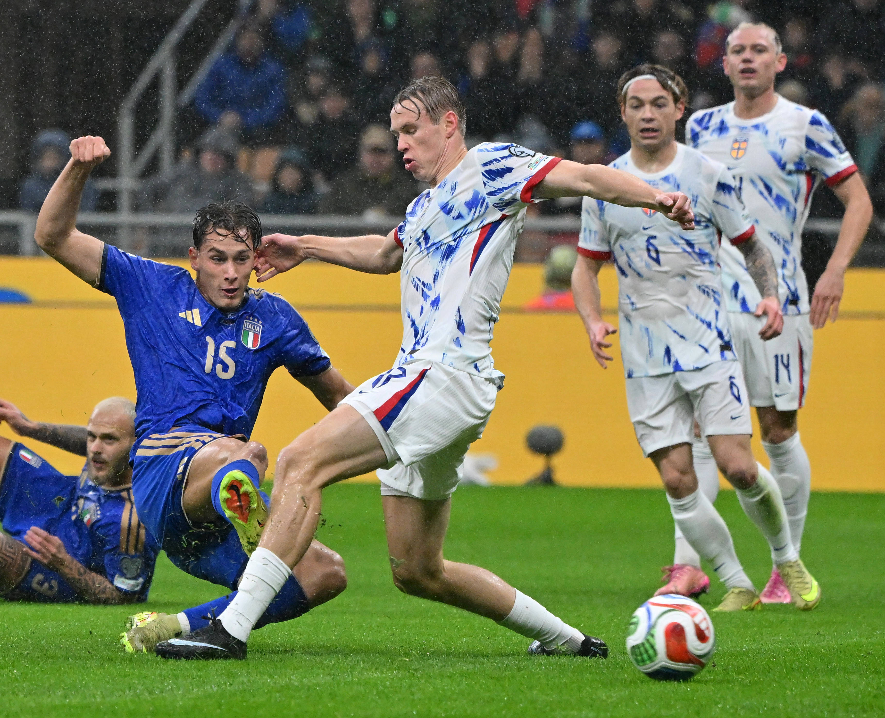 意大利国家队备战世界杯预选赛