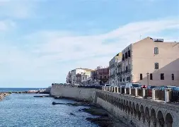 卡塔尼亚战平对手,保级压力增大(卡塔尼亚重返未来1999图片) 卡塔尼亚战平对手,保级压力增大(卡塔尼亚重返未来1999图片)